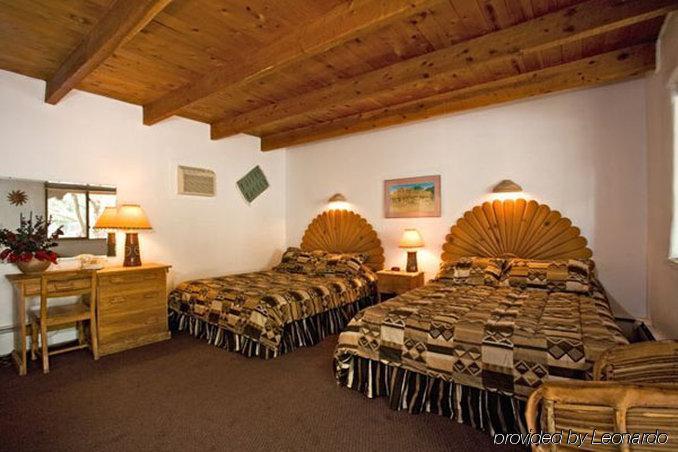 Sun God Lodge Taos Ruang foto